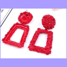 Load image into Gallery viewer, Night On The Town Earrings